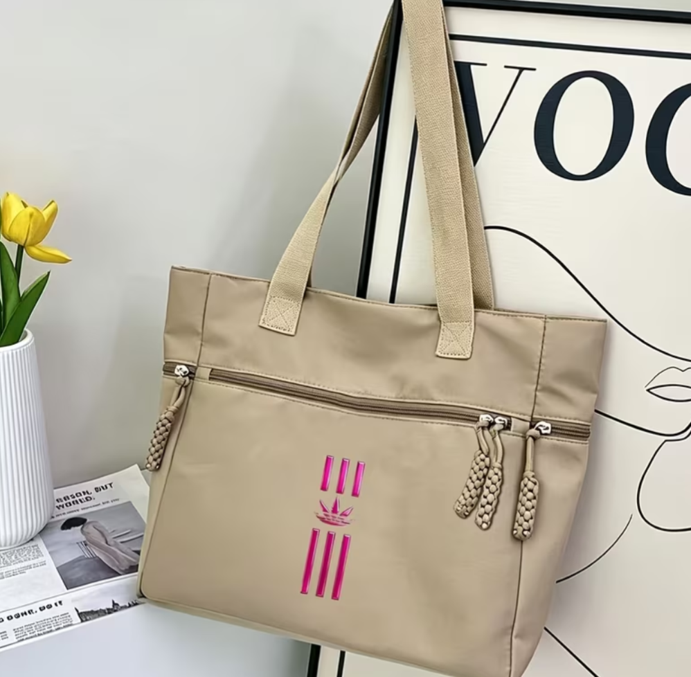 Clover Stripe Print Tote Bag